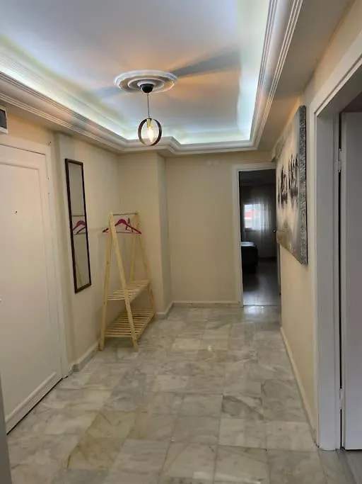 Merkezi Cift Terasli Ev Istanbul Apartment